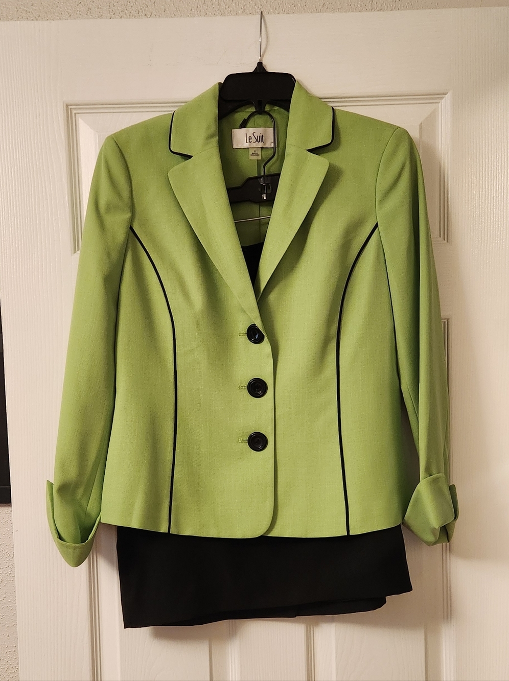 Le Suit Lime Green Blazer with Black Trim